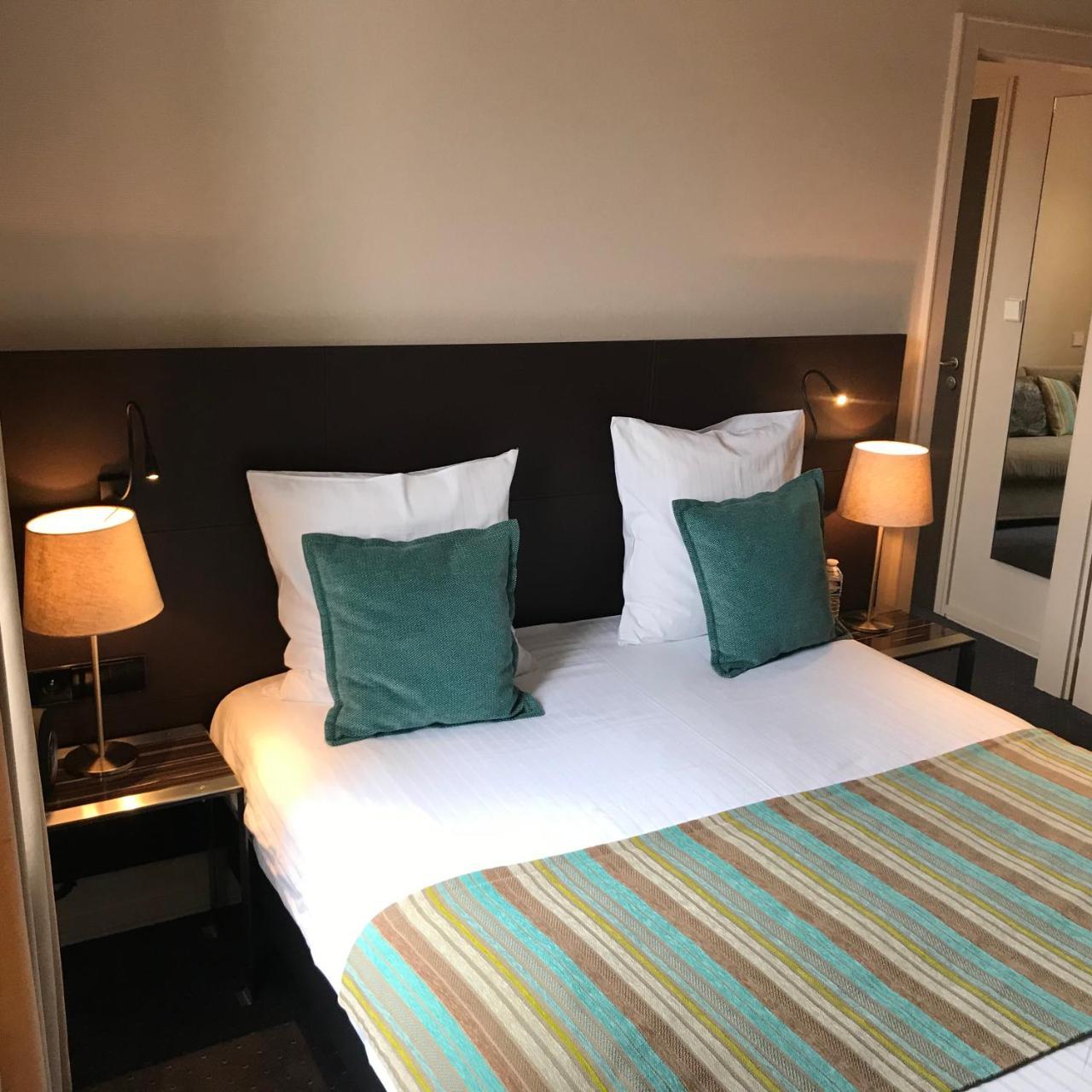 Hotel L'Auberge Alsacienne Eguisheim Bagian luar foto